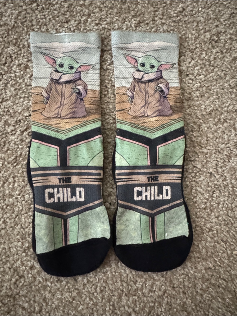 New Living Royal Crew Socks